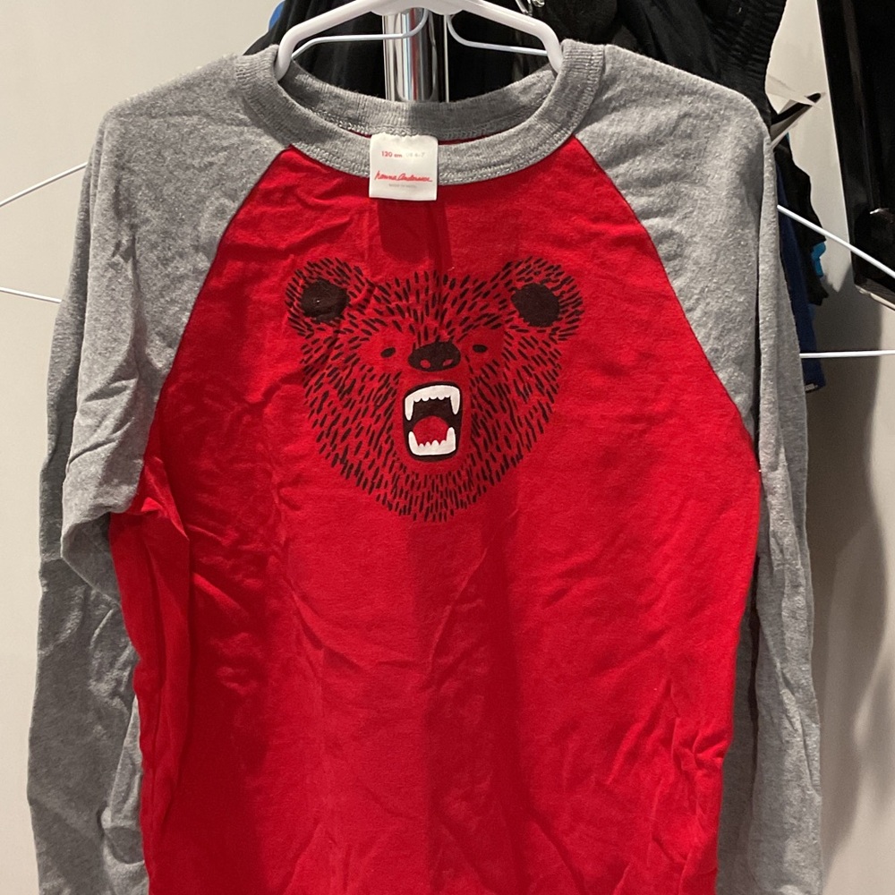 Hanna Andersson Red and Gray Bear Long Sleeve Tee